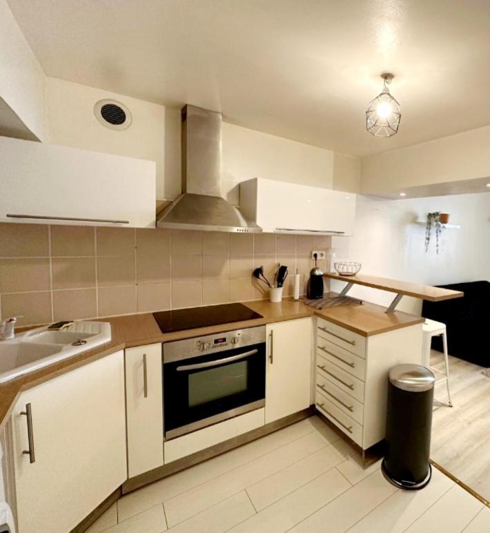 Appartement Avec Terrasse - Orleans - Quai De Loire Luaran gambar